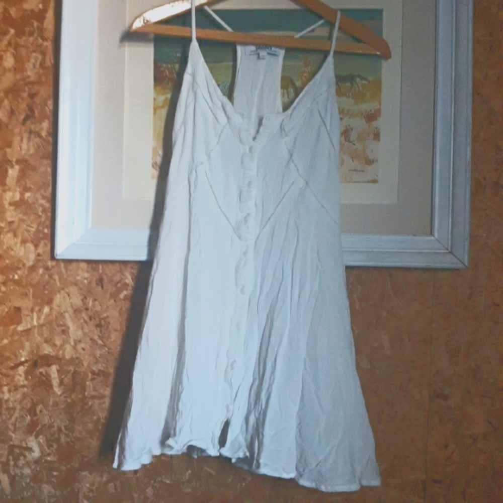 LULUS WHITE SPAGHETTI STRAP TOP SIZE M SUPER CUTE!